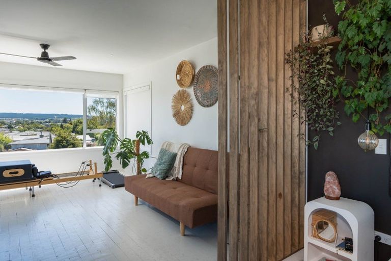 Photo of property in 75 Gillies Avenue, Taupo, 3330