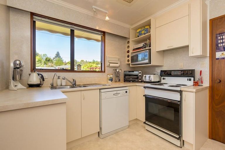 Photo of property in 1/137 Martin Road, Fairfield, Dunedin, 9018