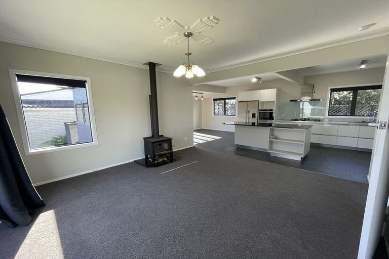 Photo of property in 23 List Street, Welbourn, New Plymouth, 4310