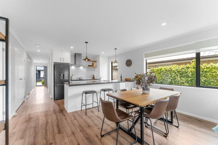 Photo of property in 4 Navy Lane, Papamoa, 3118