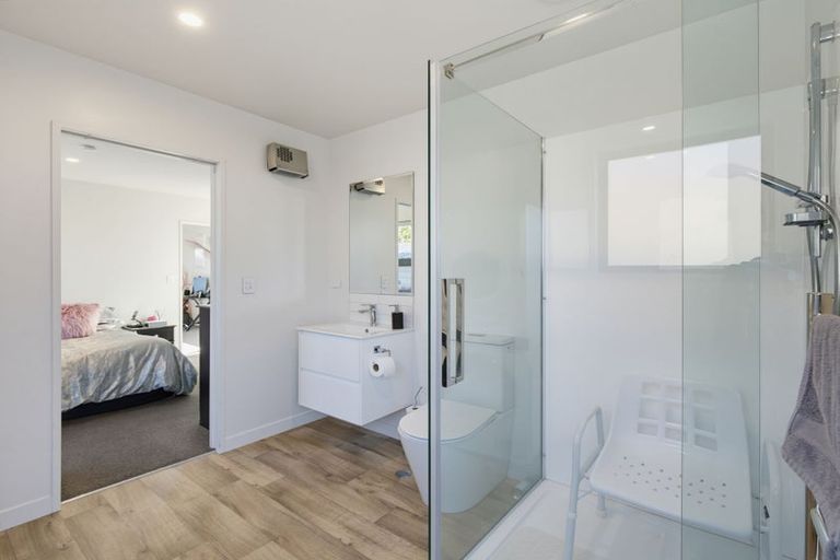 Photo of property in 10 Randolph Street, Woolston, Christchurch, 8062