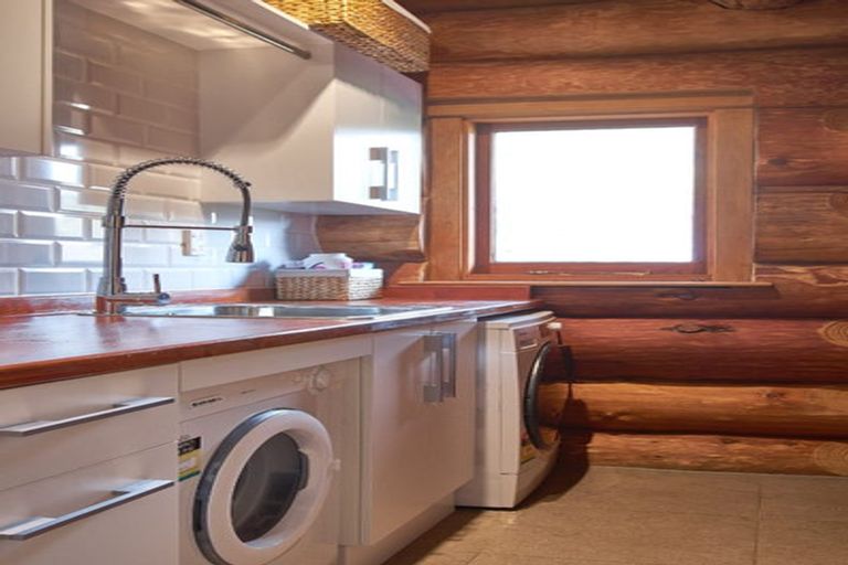 Photo of property in 5 Lapwing Lane, Mount Pleasant, Christchurch, 8081