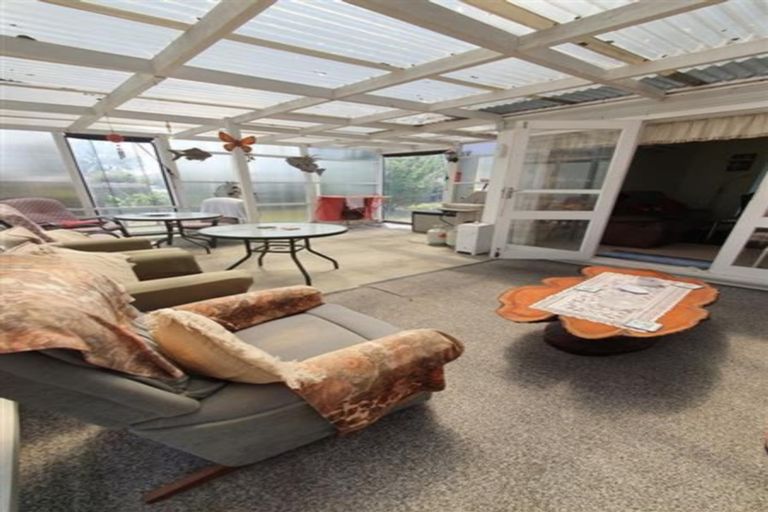 Photo of property in 65 Cargill Street, Papakura, 2110