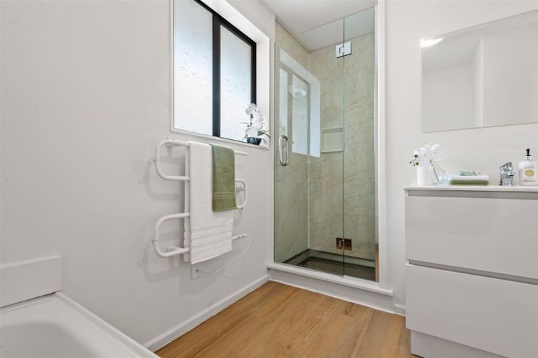 Photo of property in 2/260 Lincoln Road, Addington, Christchurch, 8024