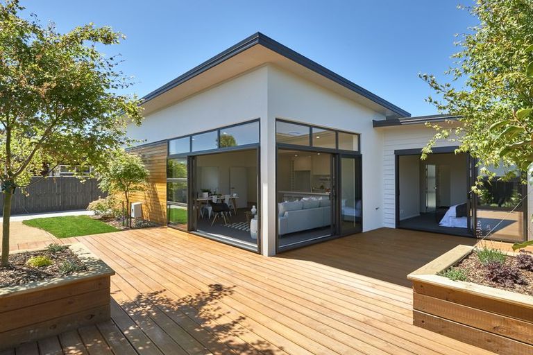 Photo of property in 9 Summerhays Street, Terrace End, Palmerston North, 4410