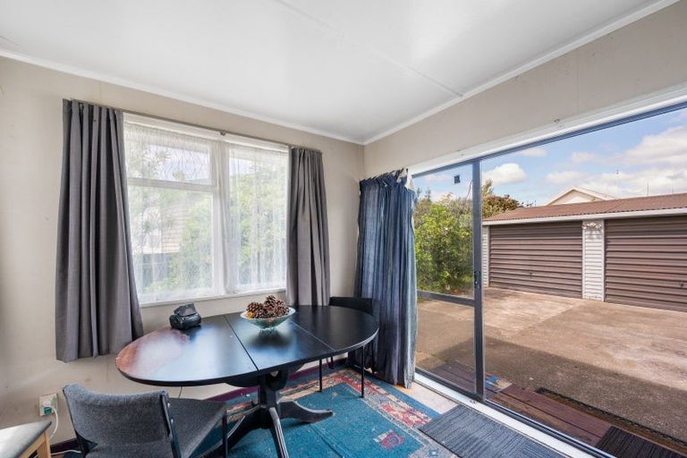 Photo of property in 9 Skerrett Crescent, Tamatea, Napier, 4112