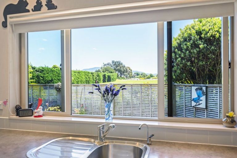 Photo of property in 56 Realm Drive, Paraparaumu, 5032