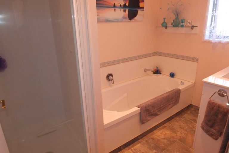 Photo of property in 12a Whyte Street, Foxton, 4814