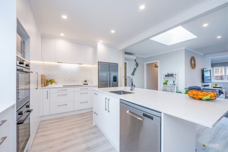 Photo of property in 1 Charleston Avenue, Boulcott, Lower Hutt, 5011