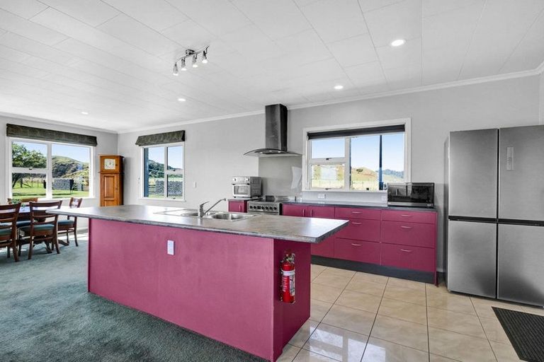 Photo of property in 1397 Meremere Road, Ohangai, Hawera, 4672
