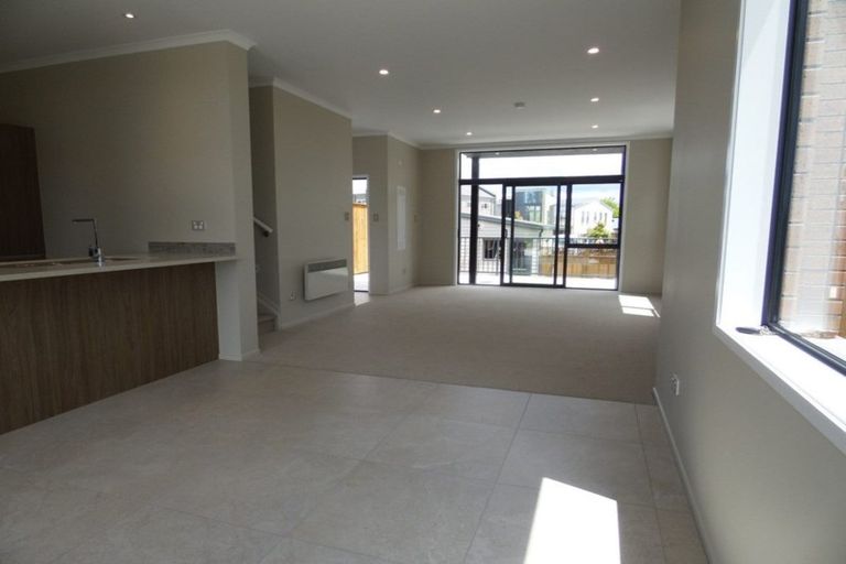 Photo of property in 188 Hobsonville Point Road, Hobsonville, Auckland, 0616