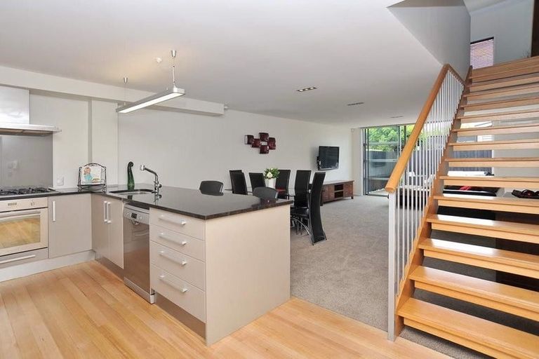 Photo of property in 9b Champion Street, Edgeware, Christchurch, 8013