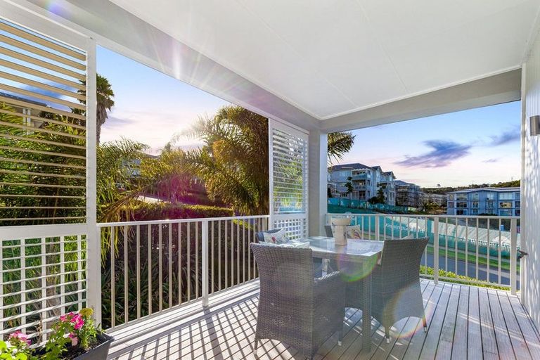 Photo of property in 30 Rewa Rewa Lane, Orewa, 0931