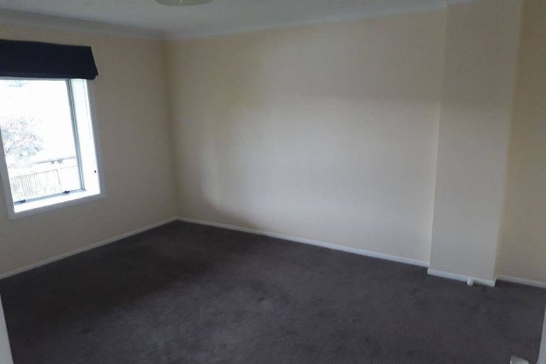 Photo of property in 5 Markham Place, Bucklands Beach, Auckland, 2012