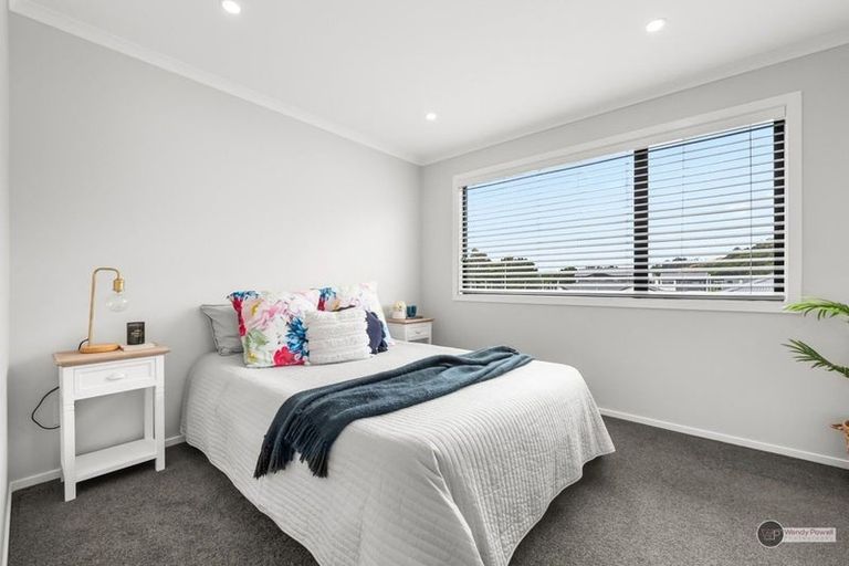 Photo of property in 15 Balmerino Lane, Wallaceville, Upper Hutt, 5018