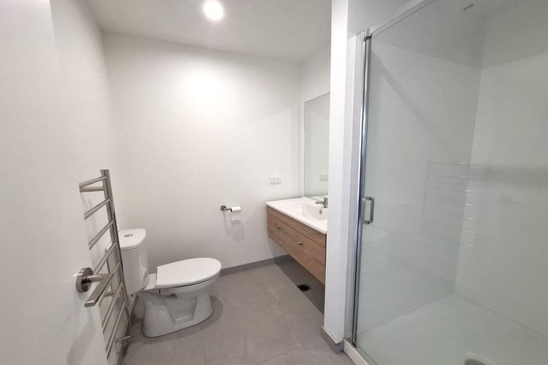 Photo of property in 79 Huri Street, Mangere Bridge, Auckland, 2022
