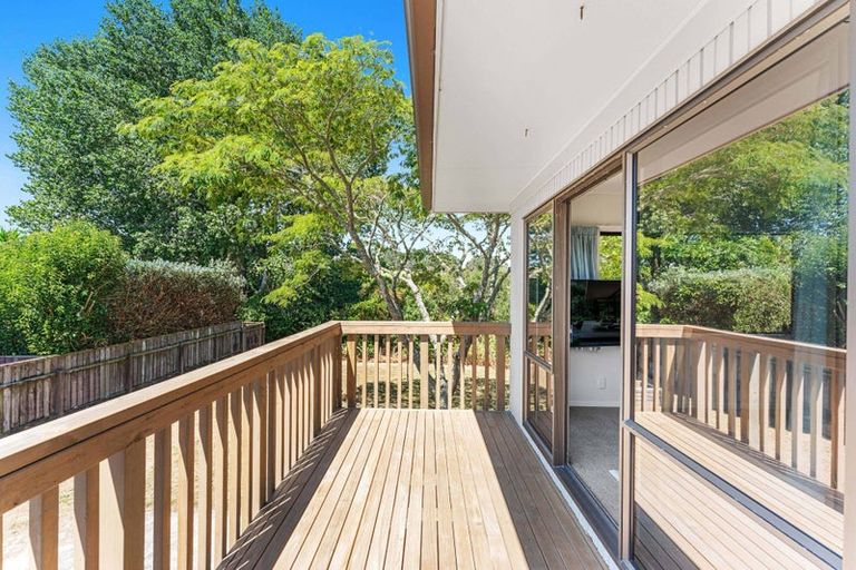 Photo of property in 26 Imogene Way, Half Moon Bay, Auckland, 2012