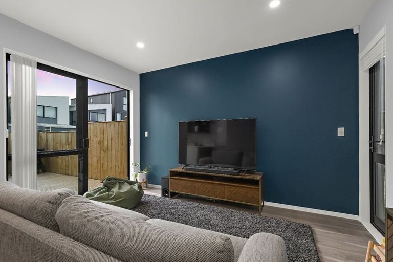 Photo of property in 11 Herekino Street, Westgate, Auckland, 0814