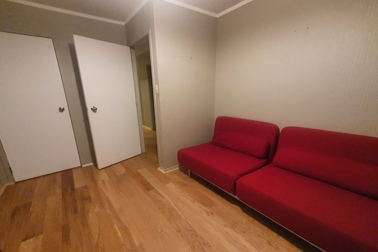 Photo of property in 47 John Dee Crescent, Red Beach, 0932