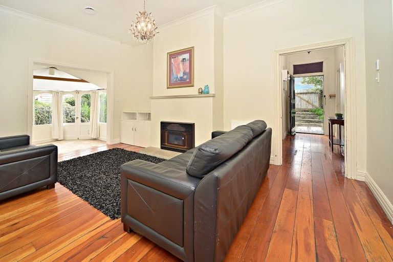 Photo of property in 3/15 Railway Street West, Papakura, 2110