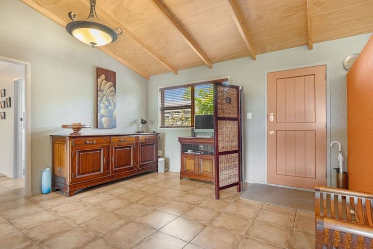 Photo of property in 10 Heron Crescent, Katikati, 3129