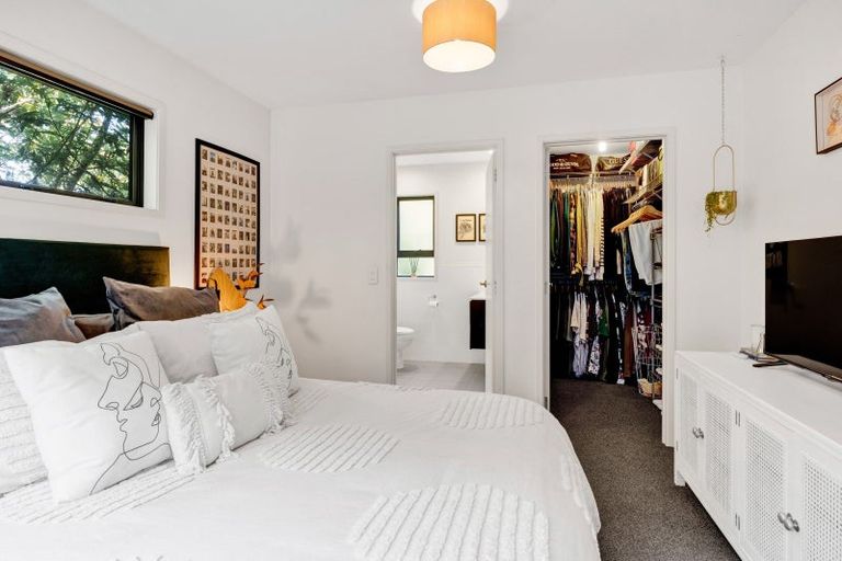 Photo of property in 113 Young Street, New Plymouth, 4310