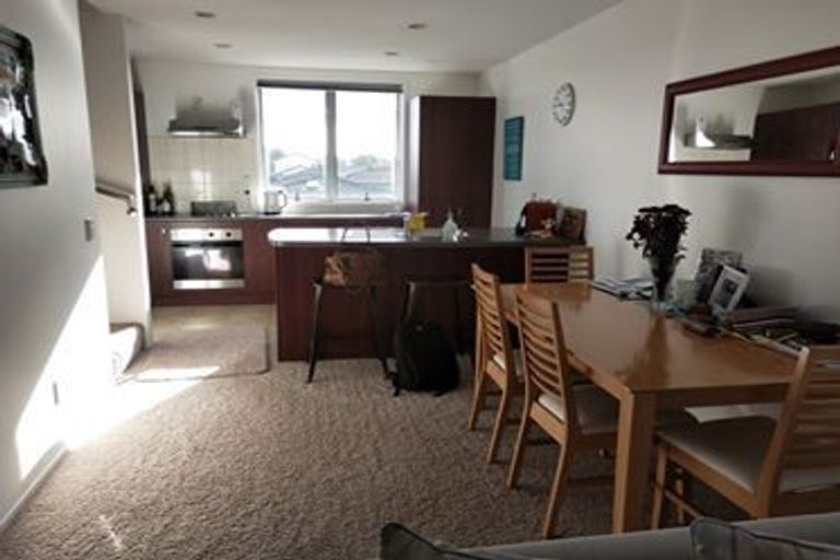 Photo of property in 9/3 Riverside Road, Orewa, 0931