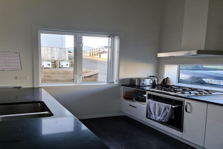 Photo of property in 22b Mandalay Terrace, Khandallah, Wellington, 6035