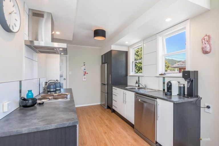 Photo of property in 23 Fleet Street, Naenae, Lower Hutt, 5011