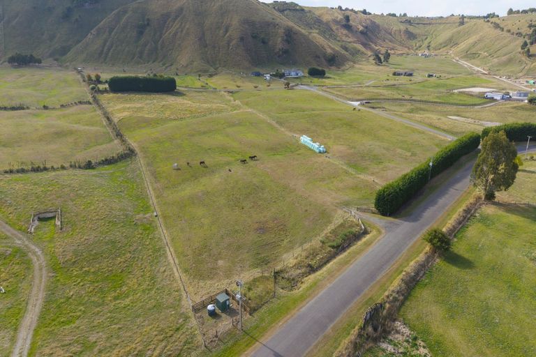 Photo of property in 52 Grant Road, Kinloch, Taupo, 3385