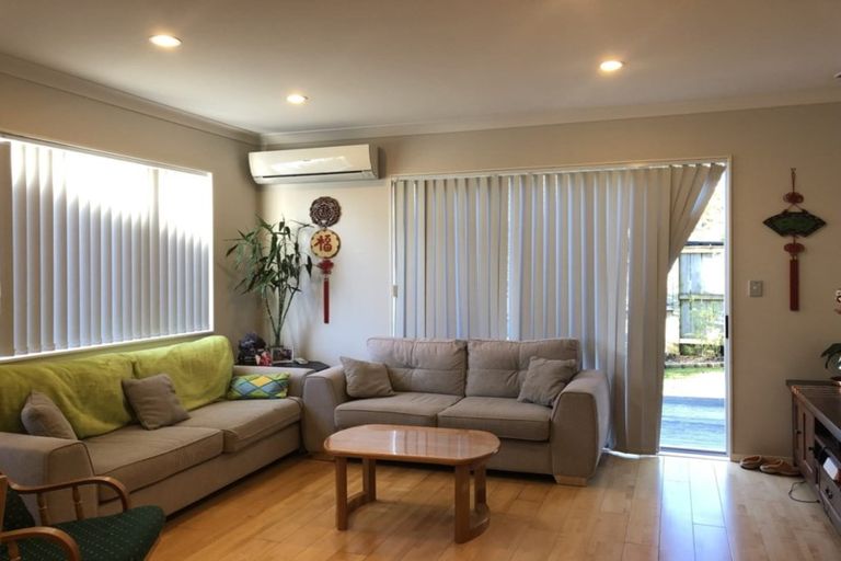 Photo of property in 10 Muirlea Drive, Flat Bush, Auckland, 2016