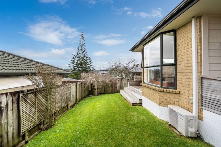 Photo of property in 2/147 Birkdale Road, Birkdale, Auckland, 0626