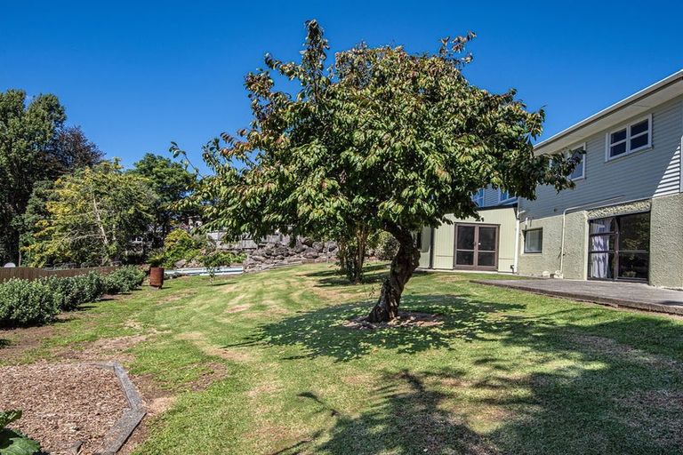 Photo of property in 52 Cairnfield Road, Kensington, Whangarei, 0112