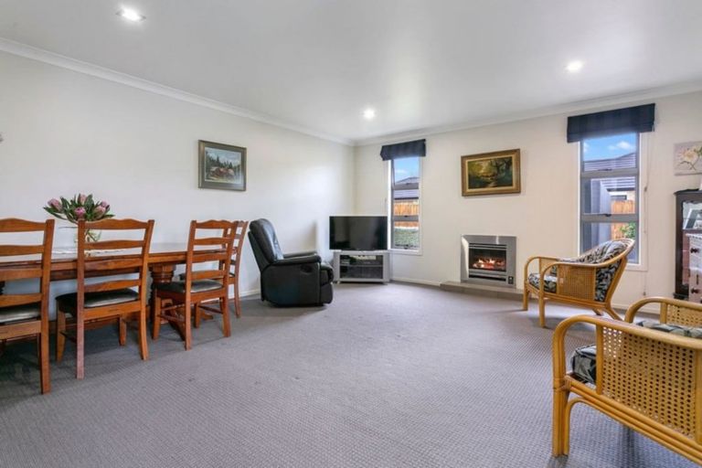 Photo of property in 26 Norfolk Drive, Cambridge, 3434