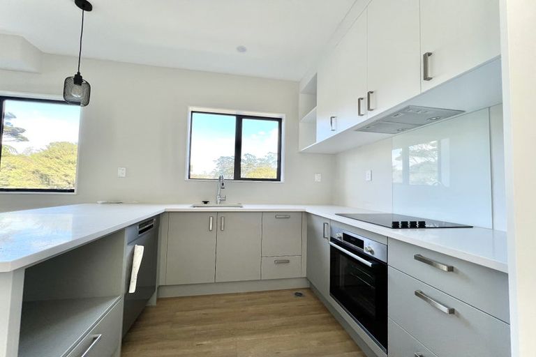 Photo of property in 26 Kaimai Avenue, Massey, Auckland, 0614