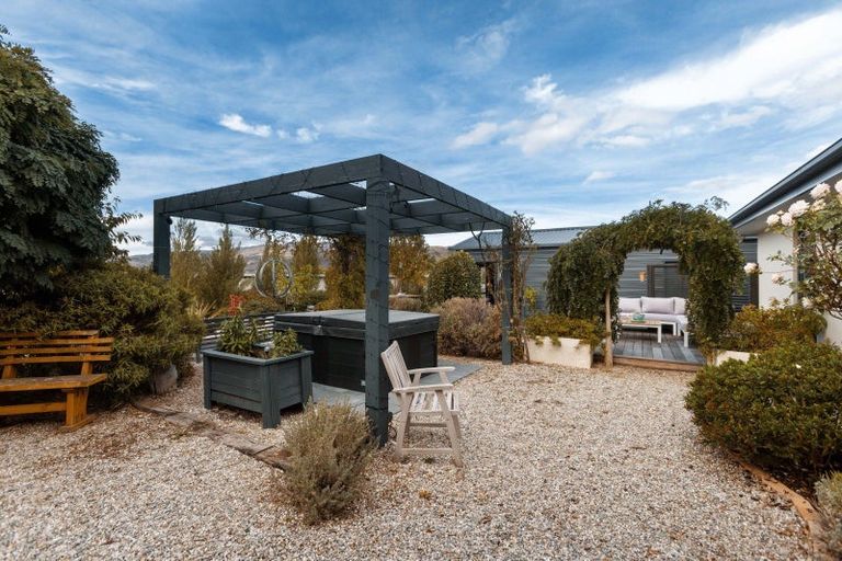 Photo of property in 3 Prospect Lane, Bannockburn, Cromwell, 9384