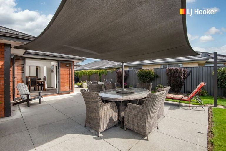 Photo of property in 12 Centre Street, Mosgiel, 9024