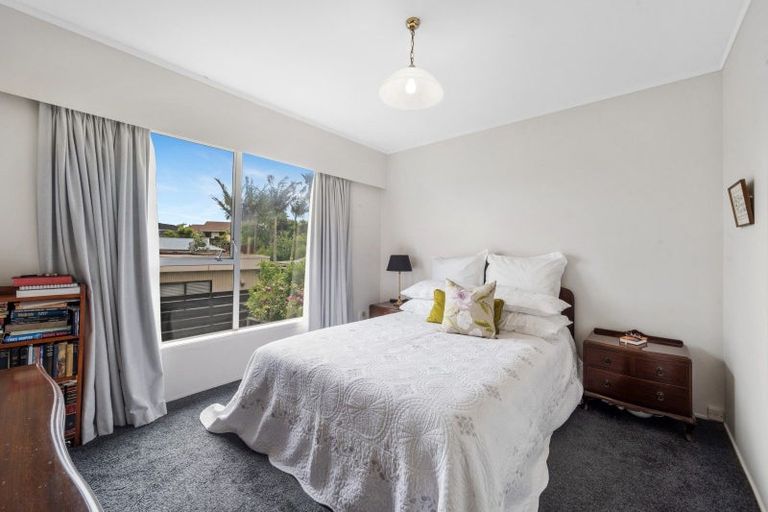 Photo of property in 1/5 Himalaya Drive, Half Moon Bay, Auckland, 2012