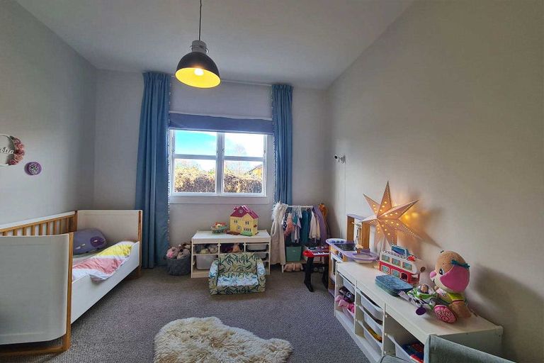 Photo of property in 2 Poulton Avenue, Richmond, Christchurch, 8013