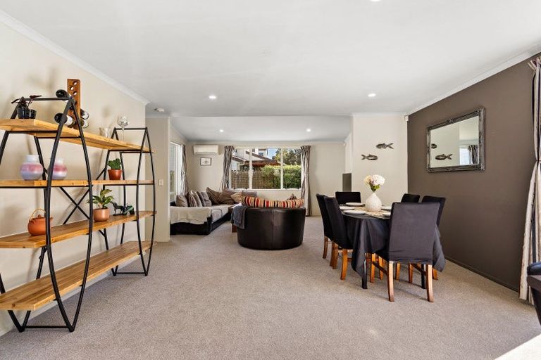 Photo of property in 11 Ritchie Crescent, Takanini, 2112