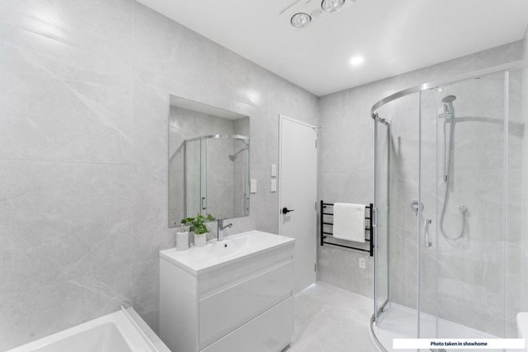 Photo of property in 6/18 Hetherington Road, Ranui, Auckland, 0612