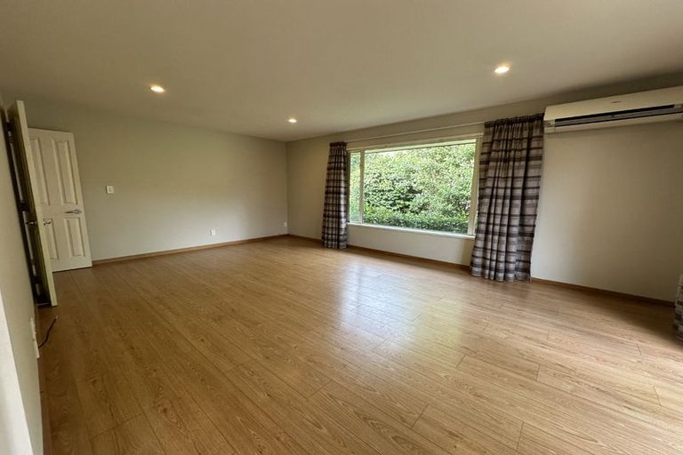Photo of property in 7a Westburn Terrace, Burnside, Christchurch, 8041