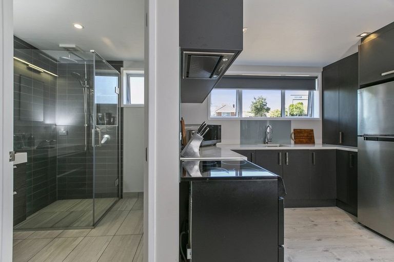 Photo of property in 80 Muir Avenue, Mangere Bridge, Auckland, 2022