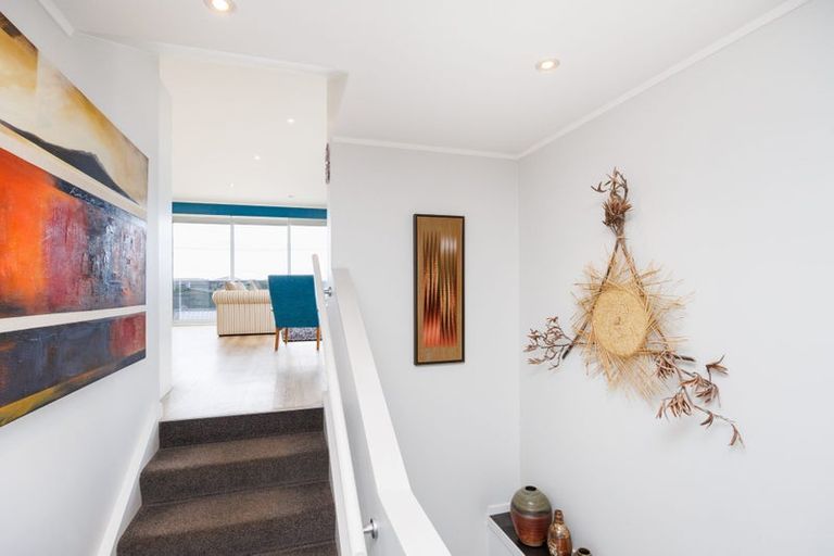 Photo of property in 18 Robbie Street, Foxton Beach, Foxton, 4815