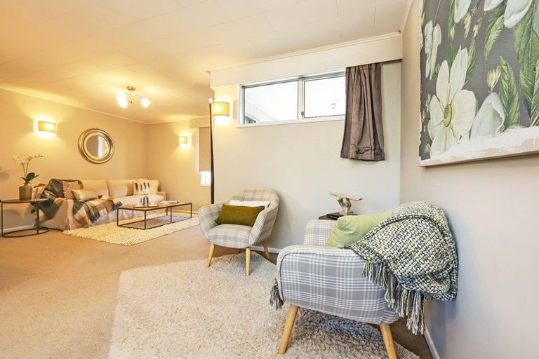 Photo of property in 2/308 Market Street South, Hastings, 4122