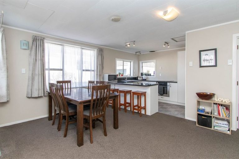 Photo of property in 10 Mahoe Street, Inglewood, 4330