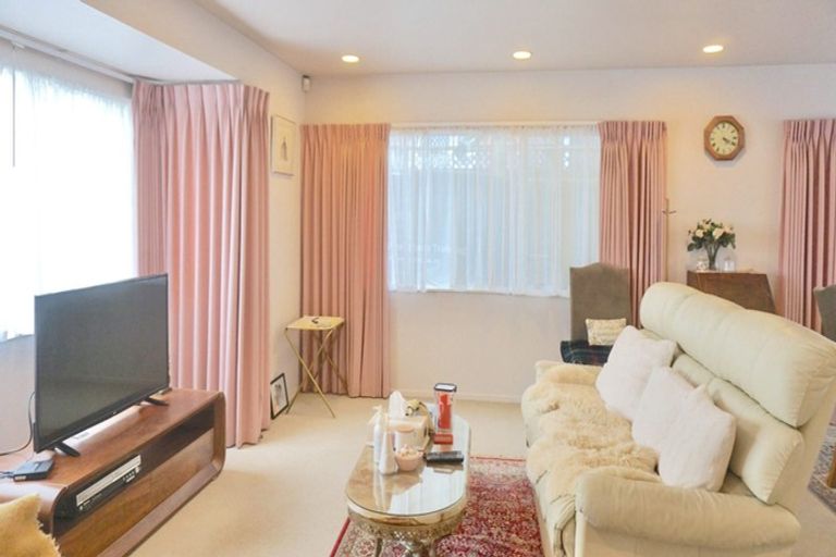 Photo of property in 145 Millhouse Drive, Golflands, Auckland, 2013