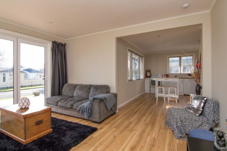 Photo of property in 45 Tararua Terrace, Cloverlea, Palmerston North, 4412