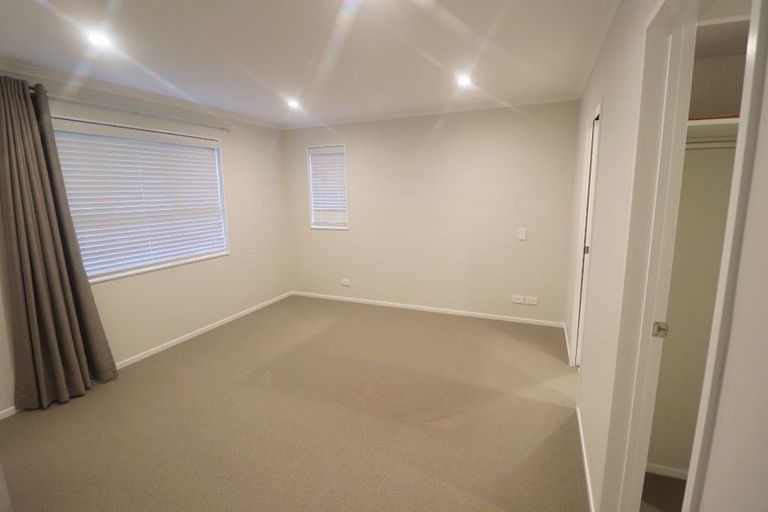 Photo of property in 63 Mackay Drive, Greenhithe, Auckland, 0632