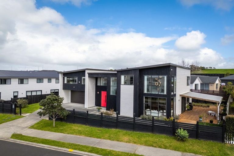 Photo of property in 13 Jack Hawken Lane, Silverdale, 0932